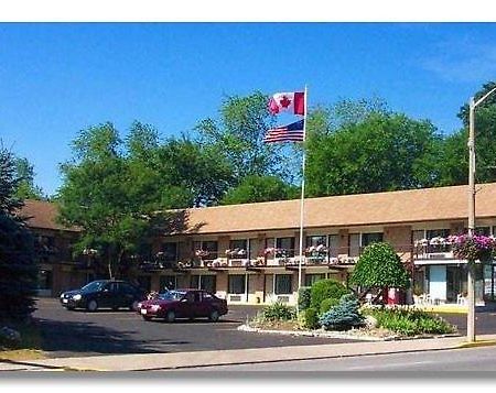 6032 Persepolis Inn Niagara-Fälle Exterior foto